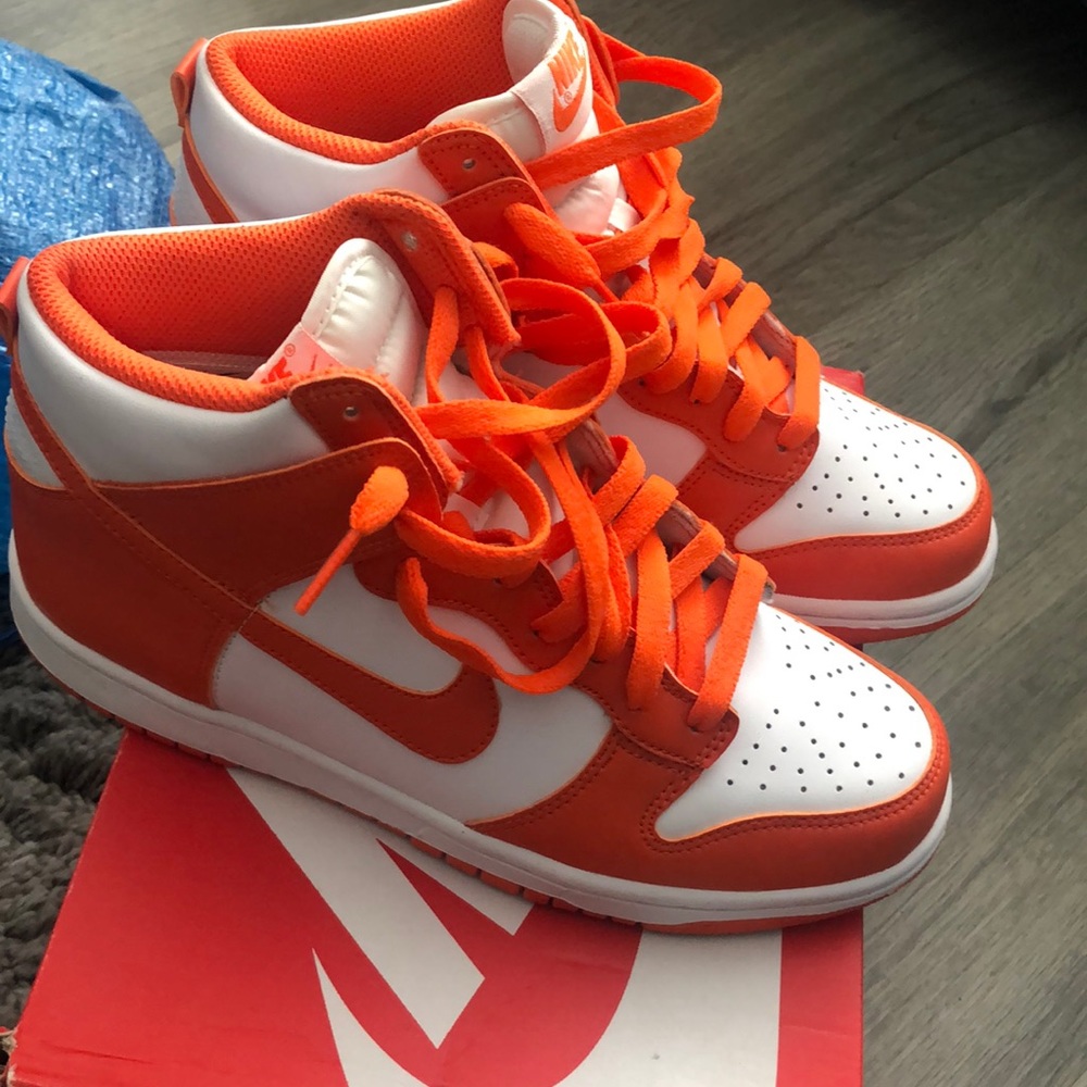 Grade school high top Nike dunks